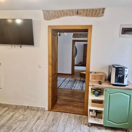 Stone Way Apartment Sibiu Esterno foto