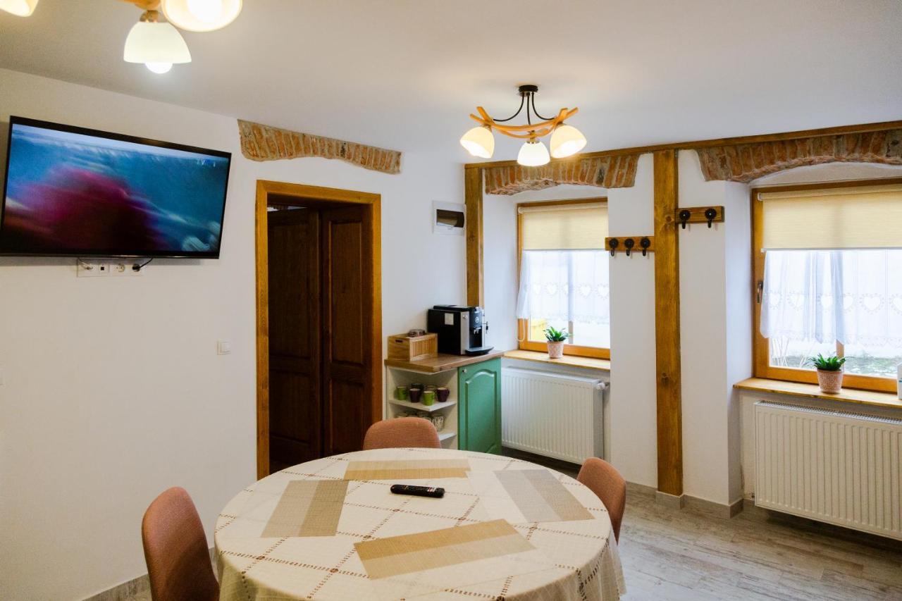 Stone Way Apartment Sibiu Esterno foto